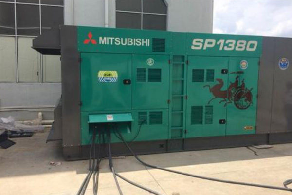 镇海为什么有些柴油发电机组的输出电压可以调节？