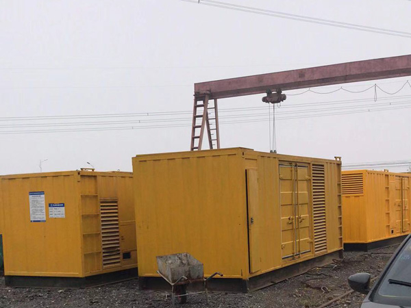 镇海100kw柴油发电机组每小时油耗？